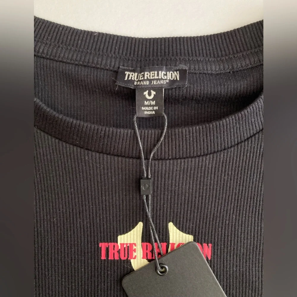 True Religion | NWT Women’s Baby Tee Ribbed Crop Top - Picture 4 of 8